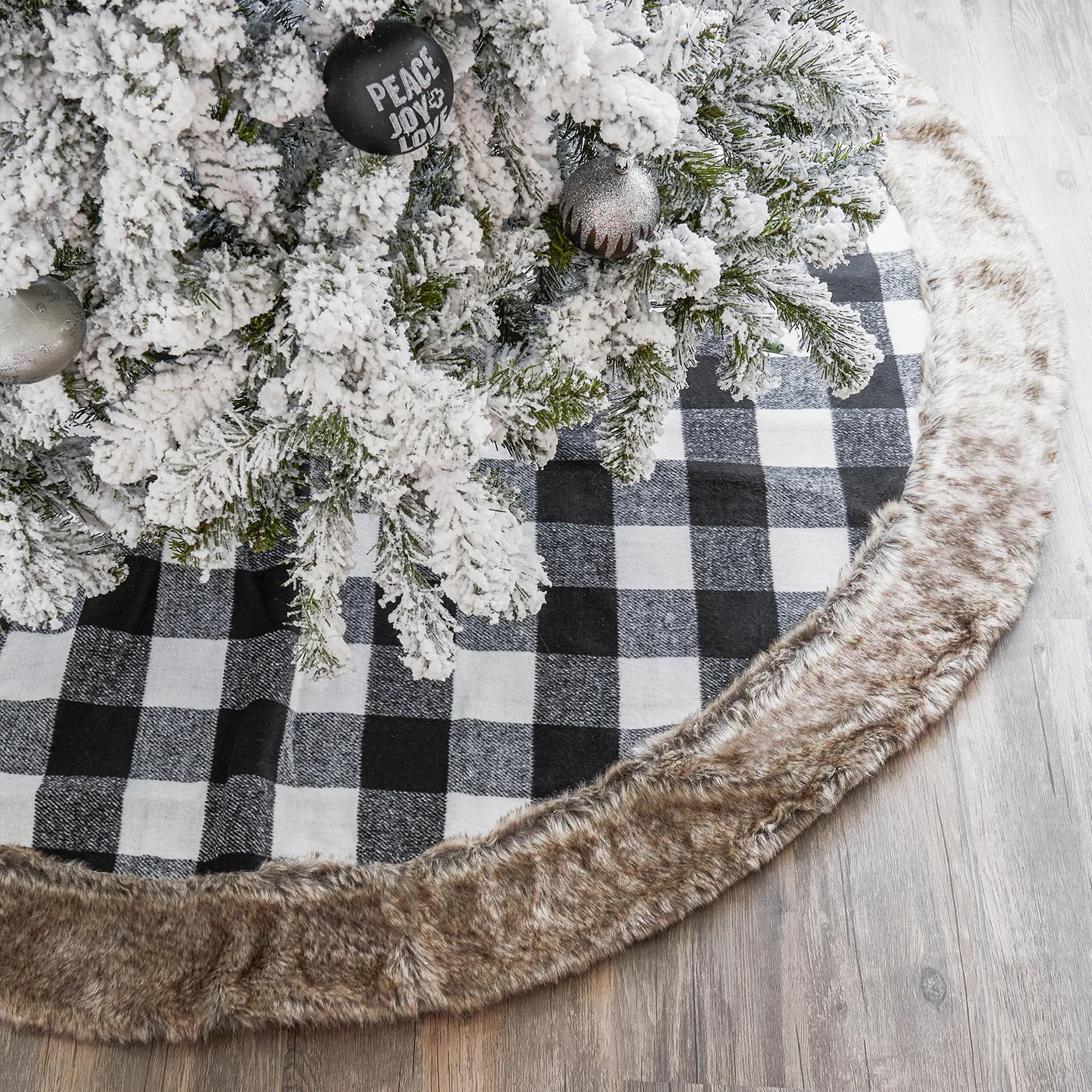 Black and White Buffalo Plaid Tree Skirt With Faux Fur Trim - 60"