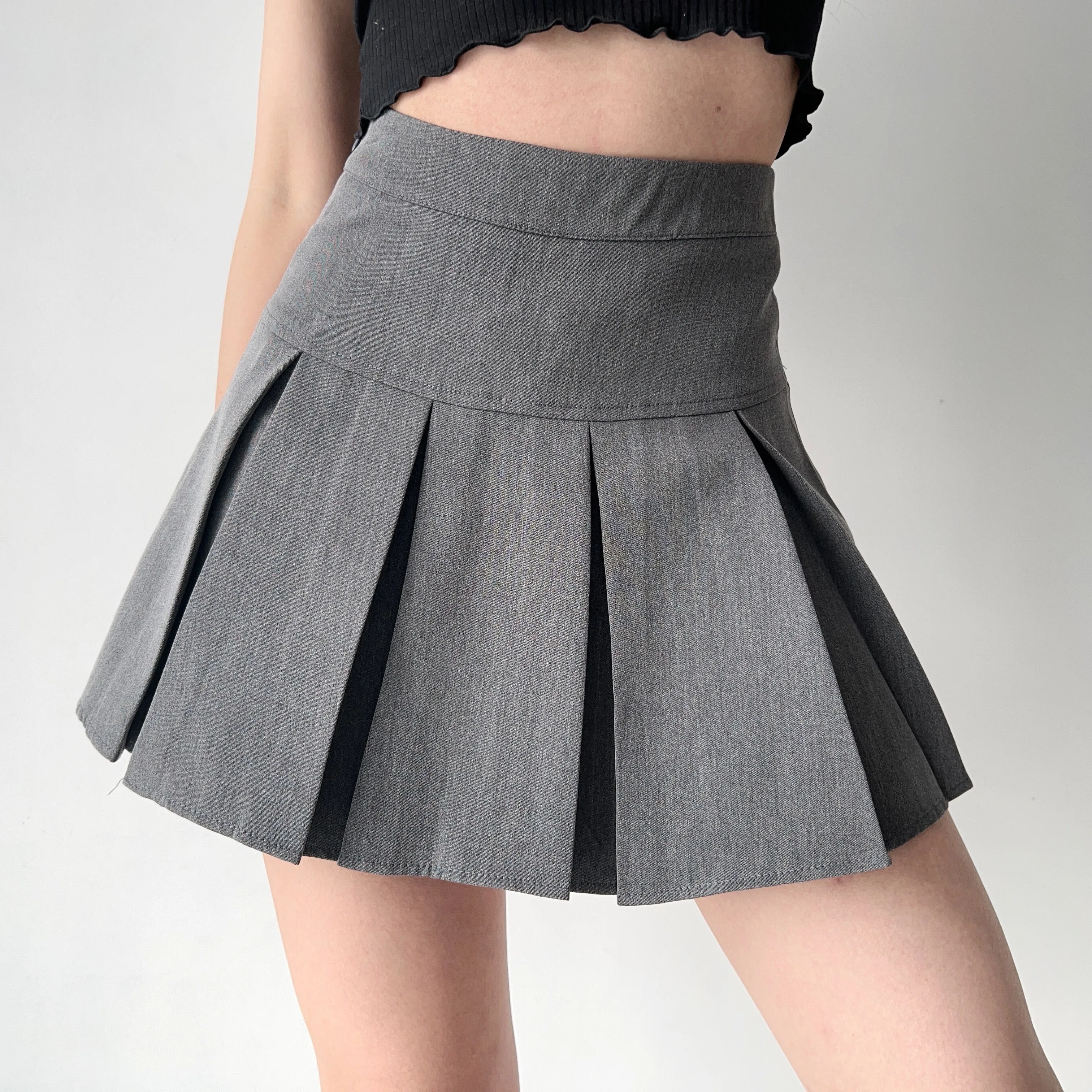 deanwangkt - Academia High-Waisted Pleated Skirt