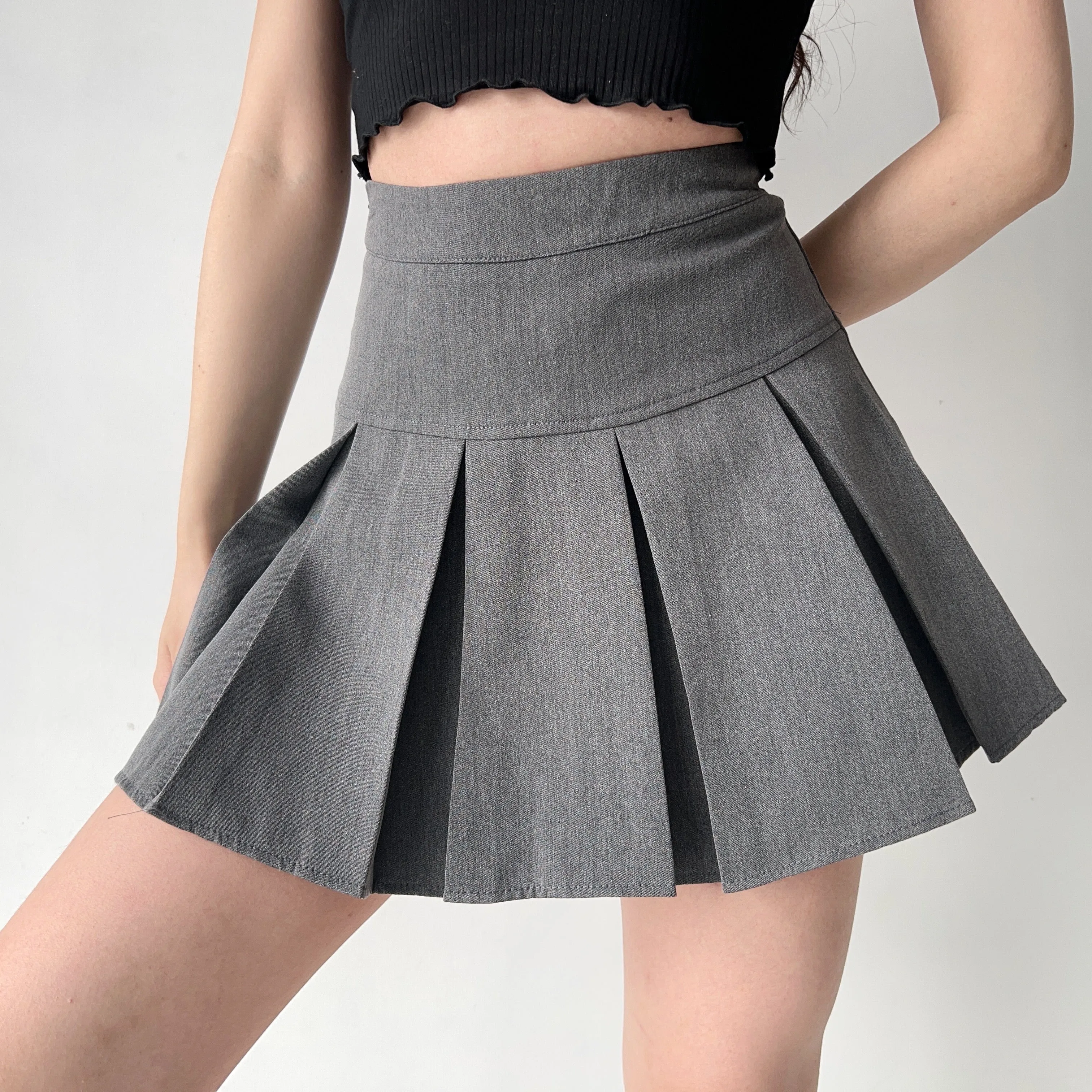 deanwangkt - Academia High-Waisted Pleated Skirt