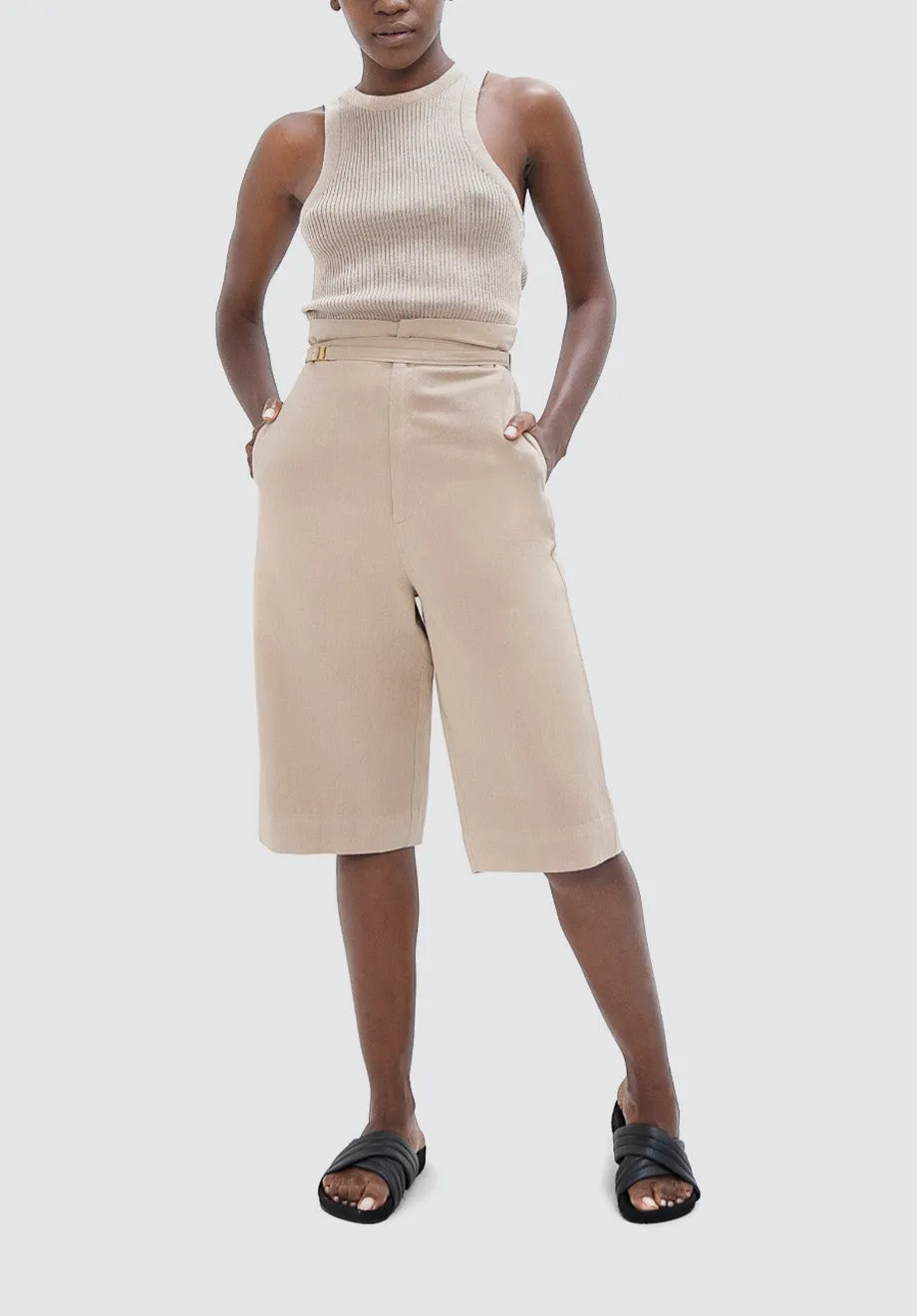 Florence FLR - Knee Pants | Sand