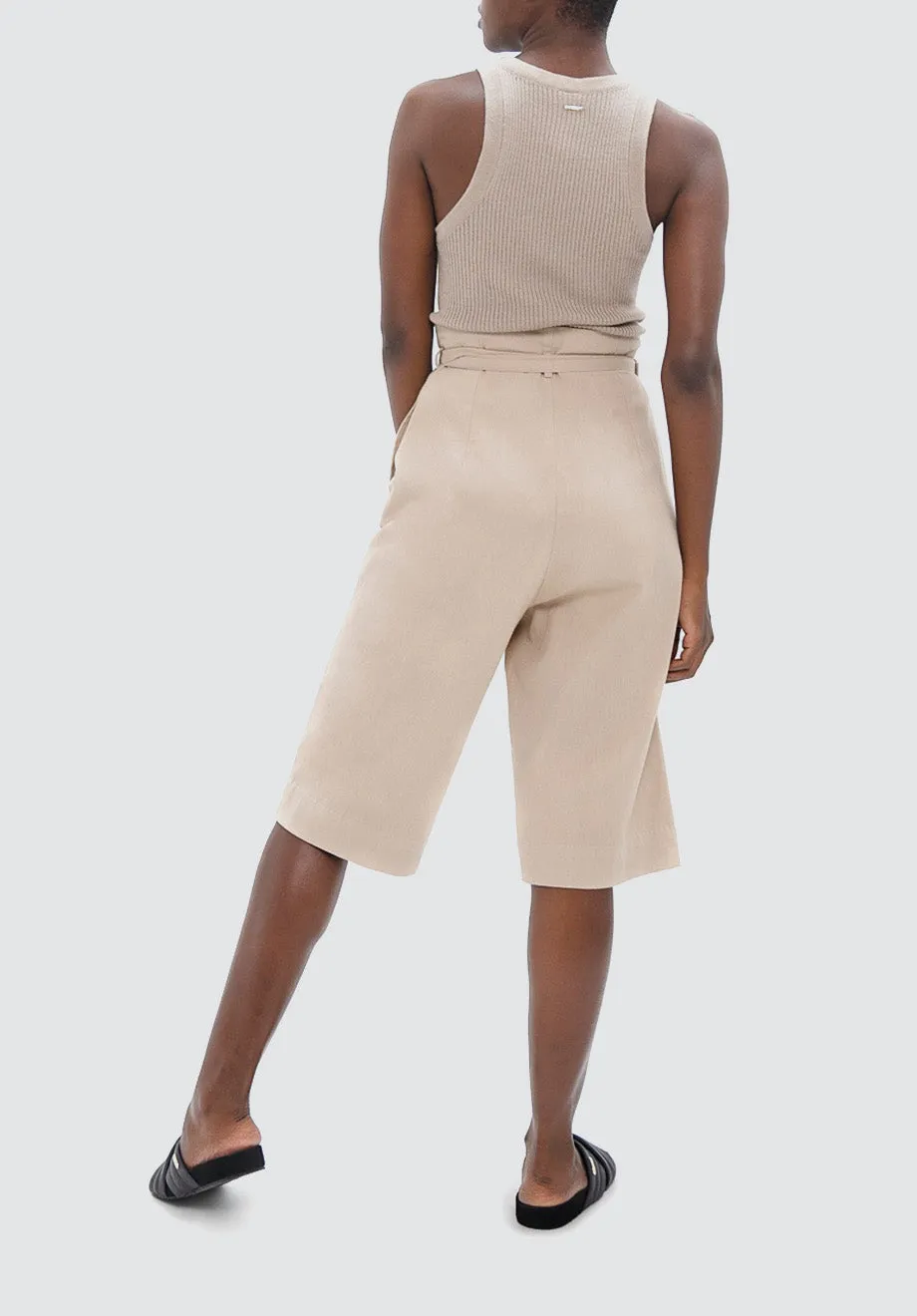 Florence FLR - Knee Pants | Sand