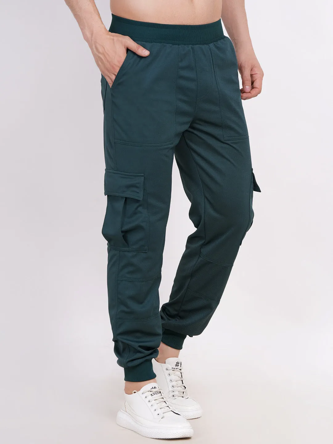 Men's six pocket cargo pants